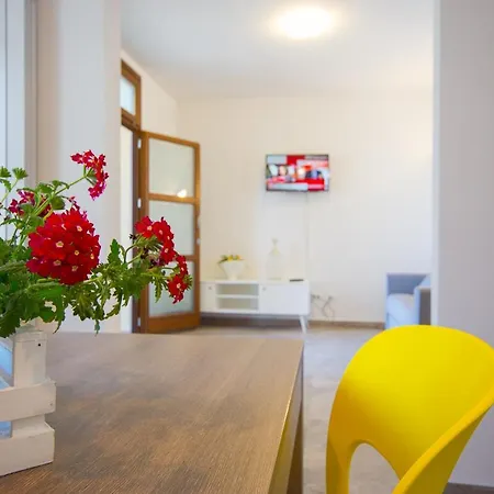 Apartment Guest House Volterra